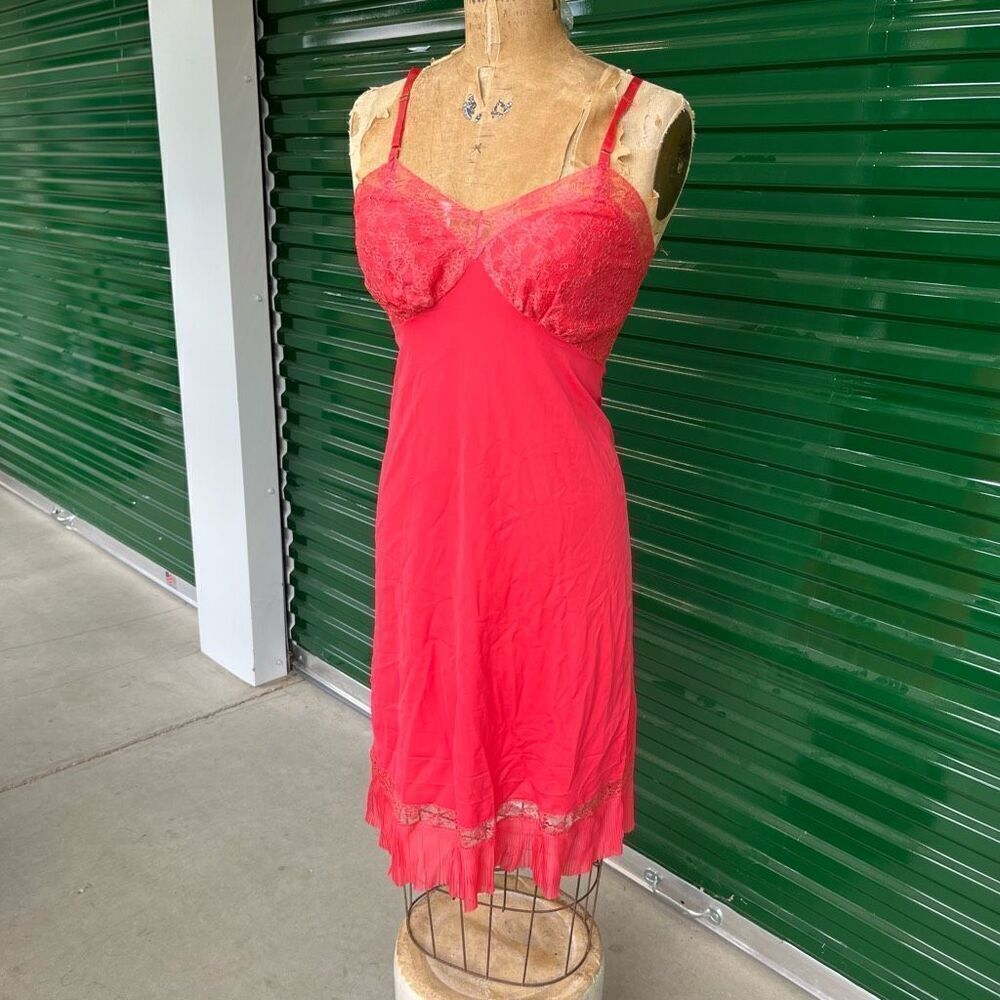Vintage Luxite Intricate Nylon Slip Dress Lace Pleated Details - 32